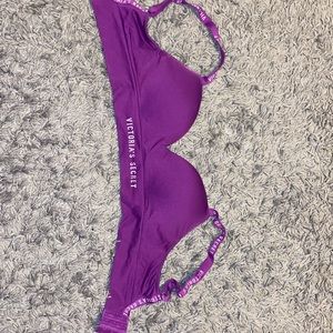 Victoria Secret Wireless Push Up Bra